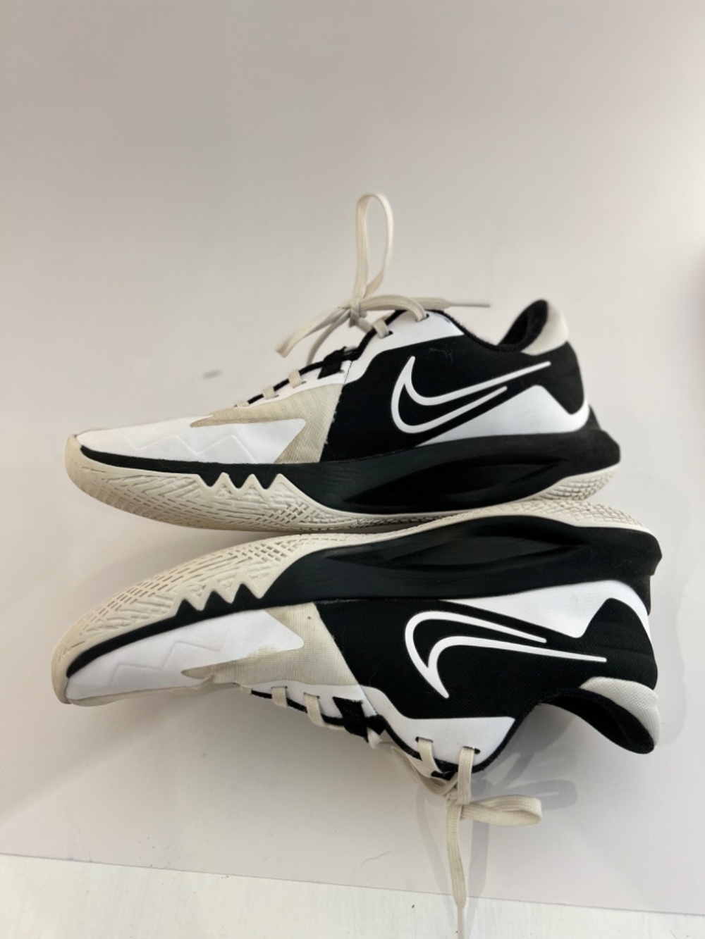 Nike Precision VI Basketball Shoes – Black/White – Size 8 men's/9.5 women's